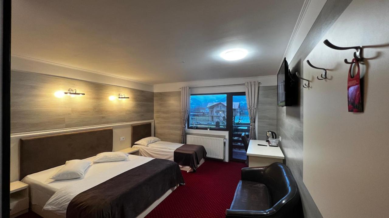 Royal Bucovina Residence Adults Only-Self Check-In Campulung Moldovenesc Exterior photo